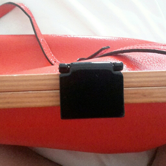 Authentic vintage Coral/Red  Kate Spade Handbag - Picture 6 of 8